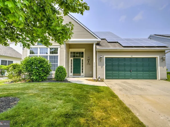 83 Wagon Wheel Ln, Columbus, NJ 08022