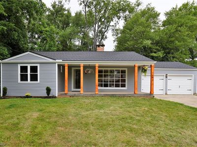 1693 Meadowlane Dr SE, North Canton, OH, 44709