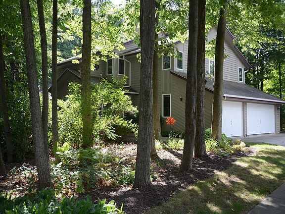 2nd image of 9567 N 52nd St