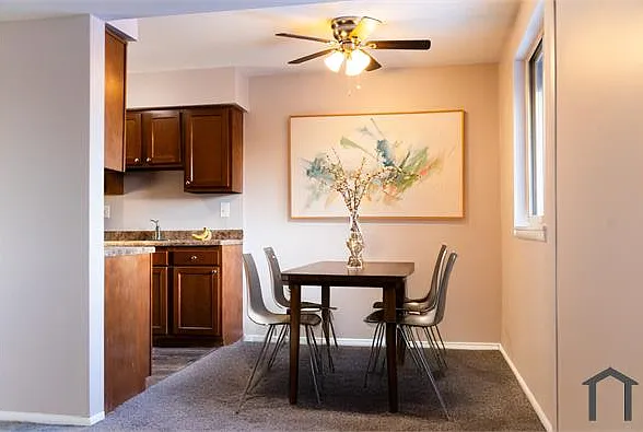 4016 W Rogers Ave — Photo 2