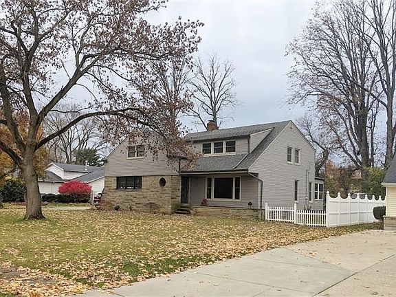 4th image of 86 Pinehurst Blvd