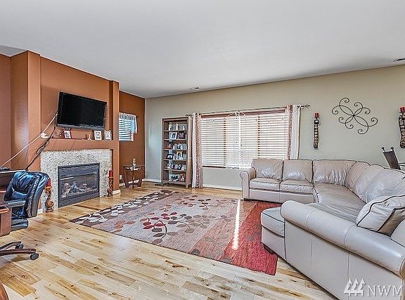 3rd image of 2032 63rd St SE