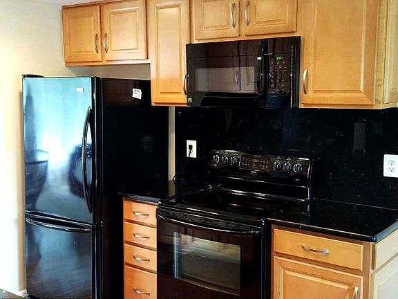 2nd image of 1704 Builders Ct