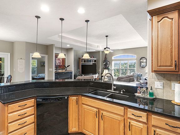2nd image of 801 Silver Cliff Way