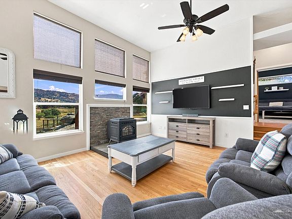 3rd image of 23810 Dart Dr