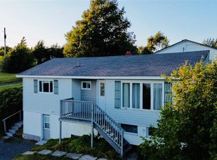 8 Moores Hl, Carbonear, NL A1Y1A8
