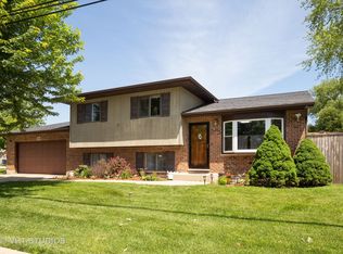 189 Martha St, Bensenville, IL 60106