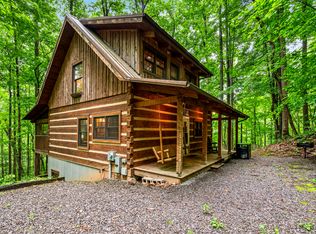 4140 Manis Hollow Rd, Gatlinburg, TN 37738