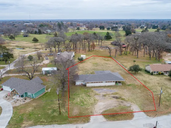 407 S Crockett St, Edgewood, TX 75117