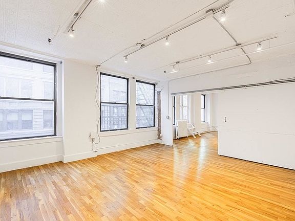 4th image of 110 W 26th St APT 4F