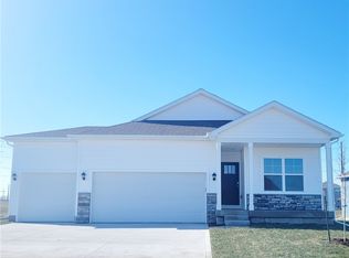 14310 Coyote Dr, Urbandale, IA 50323