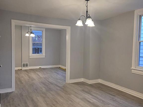 2nd image of 327 Lincoln St