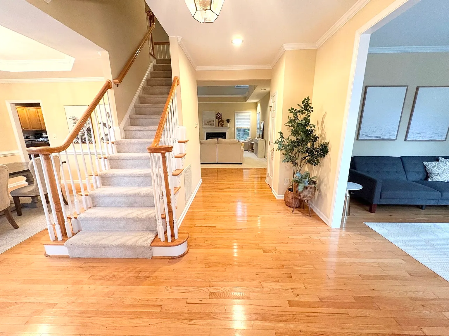 5 bed, 3550 sqft, $3,195 — Photo 2