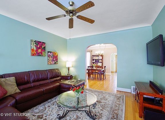 4th image of 5617 W Leland Ave