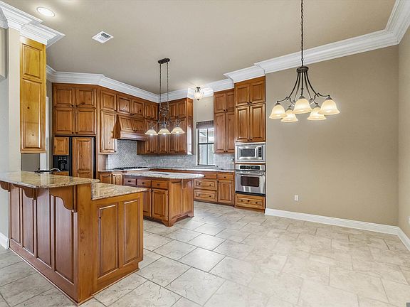 5th image of 19455 Kelly Wood Ct