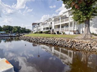 169 Harbor Watch Dr, Chesapeake, VA 23320