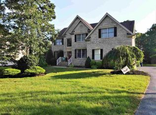 50 Hartford Dr, Egg Harbor Township, NJ 08234
