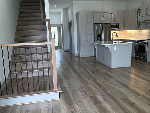 2nd image of 1144 Kathy Ln