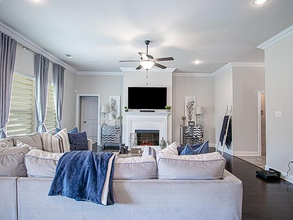 5th image of 13247 Marys Way