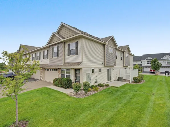 7225 Elmo Ct, Lino Lakes, MN 55038