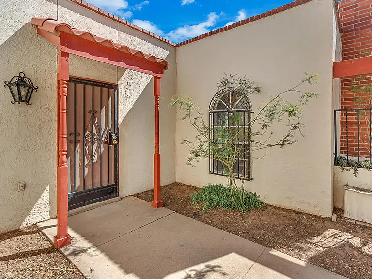 301 Los Nietos Ct — Photo 40