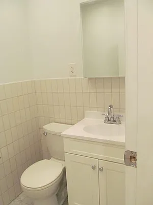 Rented by PMG Real Estate  | media 34