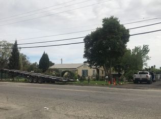 2233 W Olive Ave, Fresno, CA