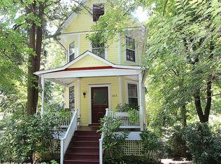 7213 Holly Ave, Takoma Park, MD 20912