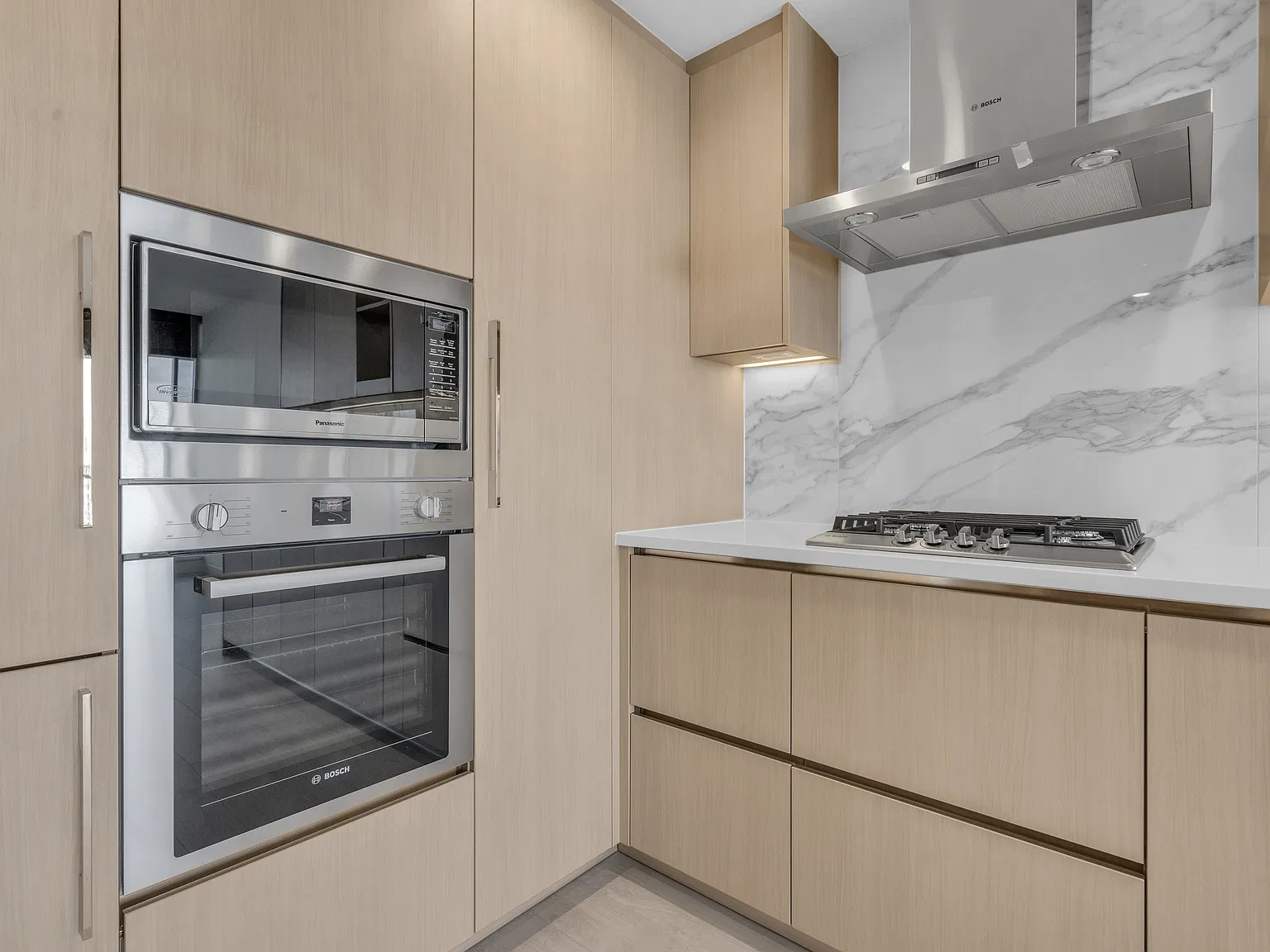 4880 Lougheed Highway Burnaby — Photo 3
