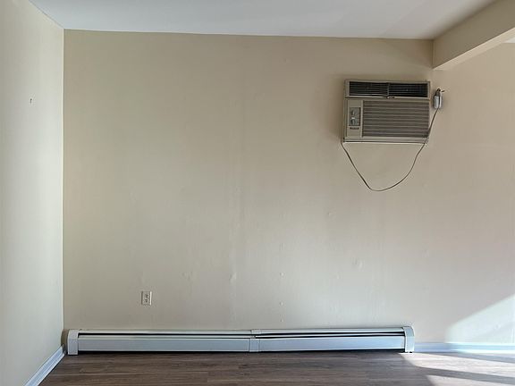 5th image of 571 Avenue A APT 1