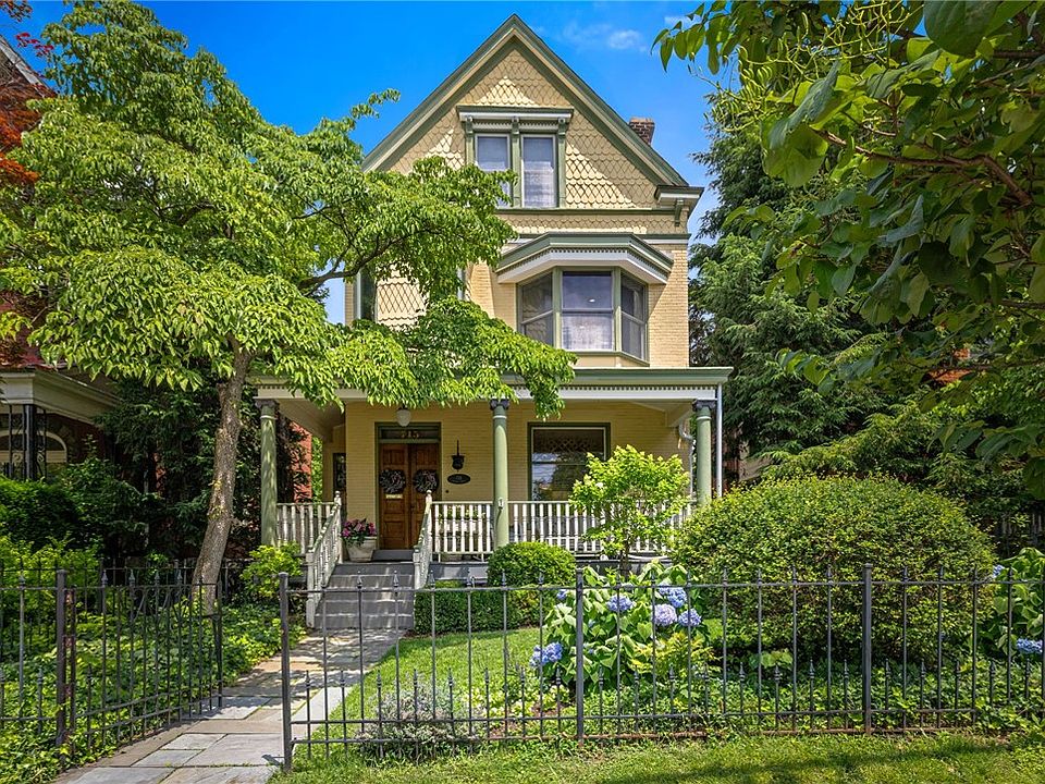1st image of 715 College St