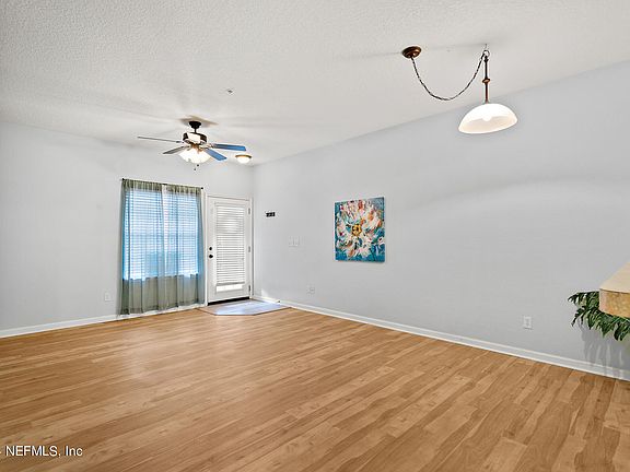 5th image of 575 OAKLEAF PLANTATION Parkway #1202