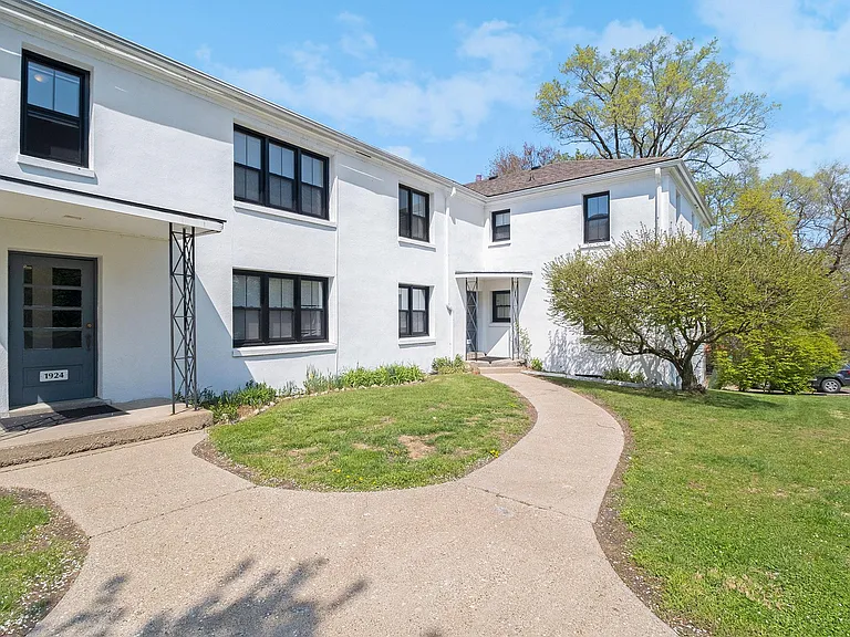 Westnedge Hills Apts — Photo 30