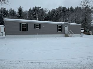 32 Gateway Dr, Hinsdale, NH 03451