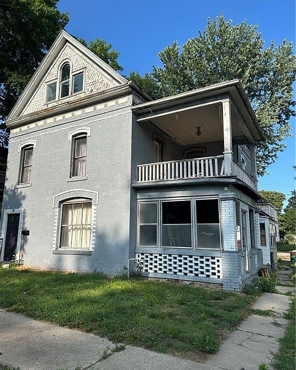 1st image of 211 N 21st St