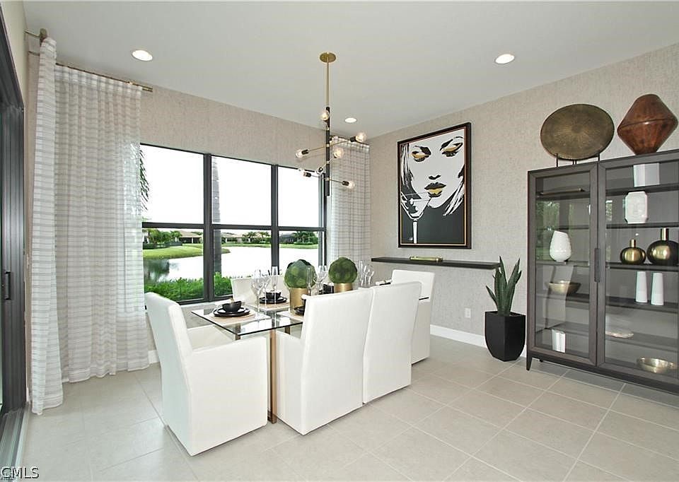 2nd image of 11800 Meadowrun Cir