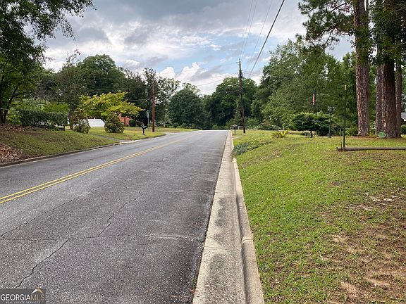 4th image of 503 Brookdale Dr
