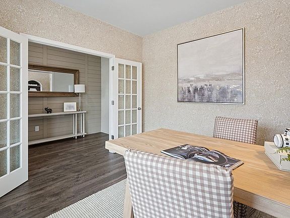 5th image of 3054 Abigail Way
