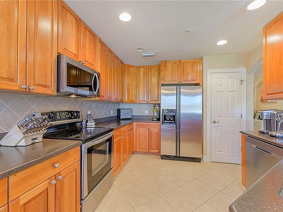 4th image of 8775 Coastline Ct #5-102