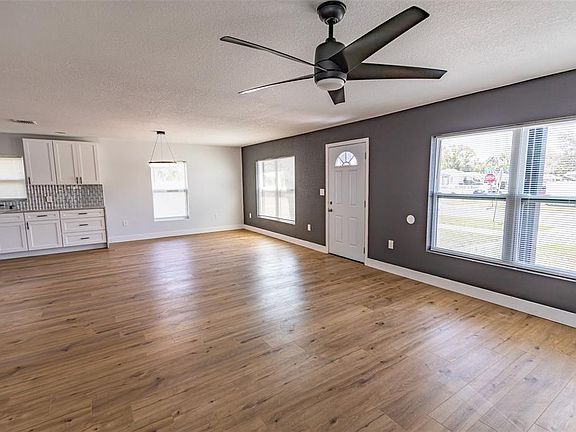 2nd image of 4501 20TH AVENUE S