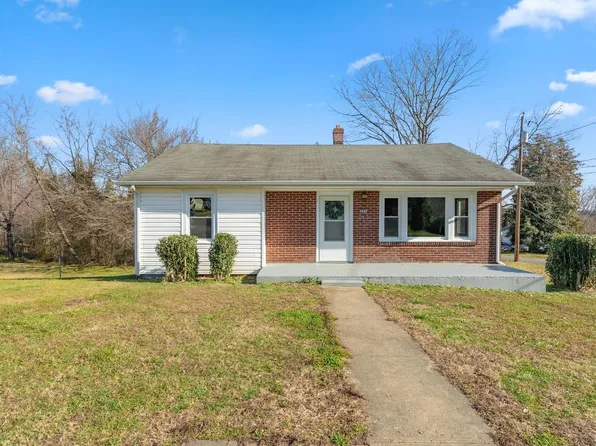 203 Southeast St, Brookneal, VA 24528