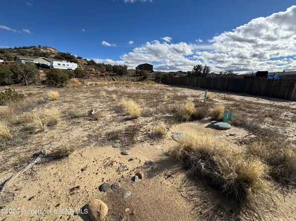 934 Hope Ave, Farmington, NM 87401