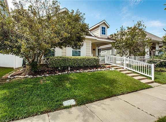 3rd image of 1732 Forsythe Dr