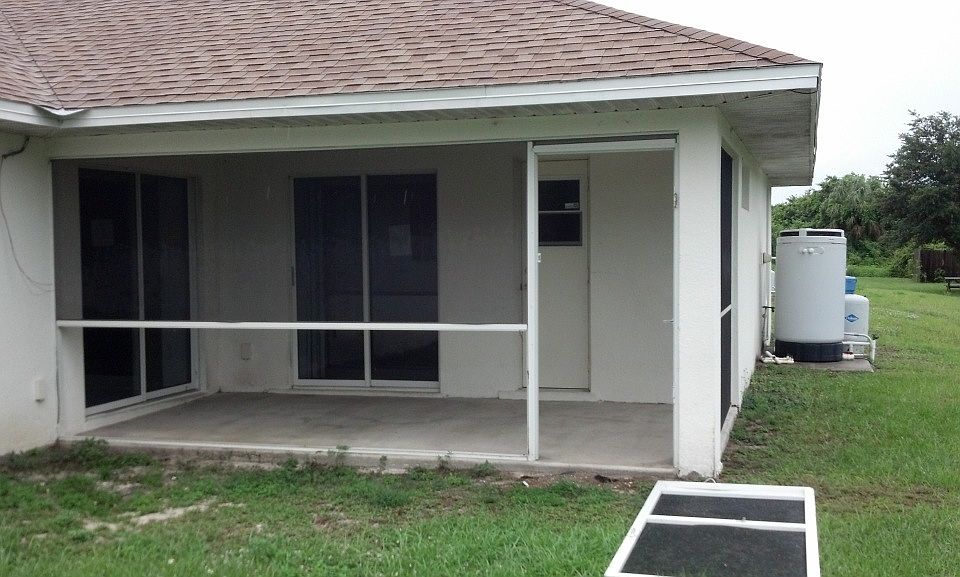 2nd image of 3007 38th St SW