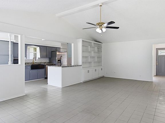 5th image of 115 Avenue F