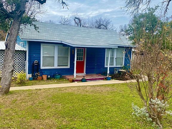 5th image of 304 Paluxy St