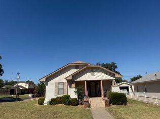1619 6th St, Woodward, OK 73801