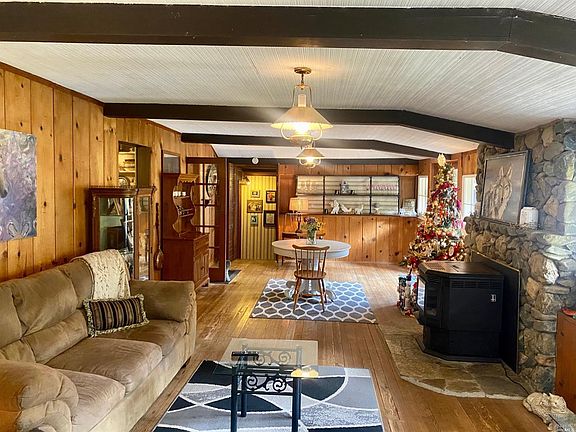 4th image of 195 Giorno Ave