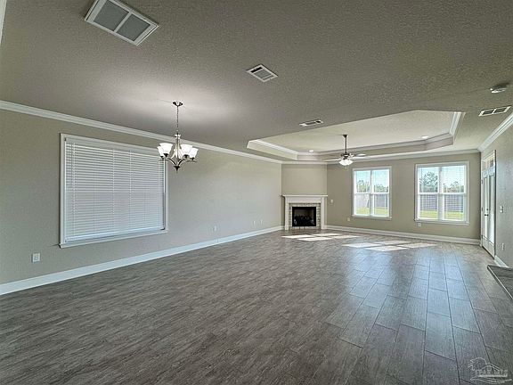 3rd image of 2366 Habersham Ln