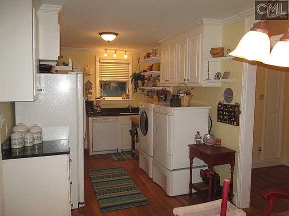 2nd image of 3407 River Dr Unit 3407B